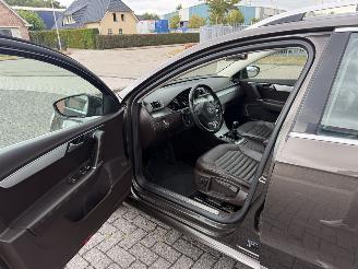 Volkswagen Passat 1.6 TDI 77kw Highline Navi Clima picture 10
