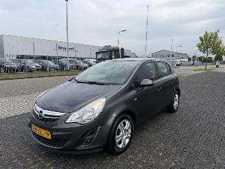 skadebil auto Opel Corsa 1.2 16V Anniversary Edition  AIRCO 2012/6