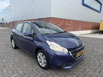 Peugeot 208 1.2 VTI 60Kw AIRCO picture 4