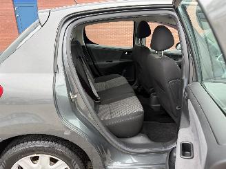 Peugeot 207 1.6 XS AUTOMAAT picture 27