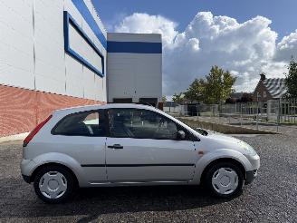 Damaged car Ford Fiesta 1.3  Style 2004/6