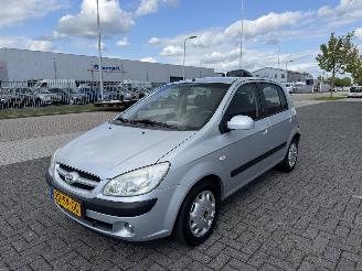 uszkodzony samochody osobowe Hyundai Getz 1.4 AUTOMAAT  Airco 2006/6
