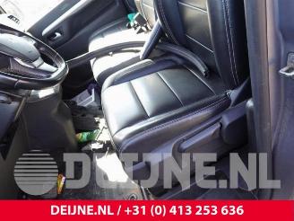 Peugeot Expert Expert (V1/VA/VB/VE/VF/VT/VY), Van, 2016 2.0 Blue HDi 180 16V picture 22