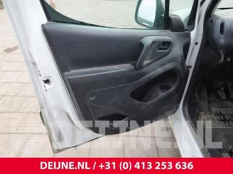 Peugeot Partner Partner (GC/GF/GG/GJ/GK), Van, 2008 / 2018 1.6 HDI 90 picture 15