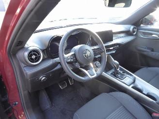 Alfa Romeo Tonale Hybrid picture 9