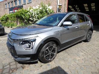 krockskadad bil auto Kia Niro 1.6 GDI Plug-in Hybrid PHEV 2024/2