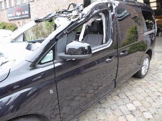 Volkswagen Caddy Maxi picture 2