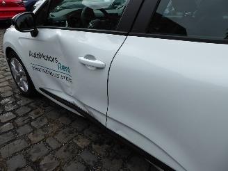 Renault Clio Evolution Hybrid automatic picture 14