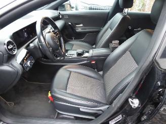 Mercedes Cla-klasse Shooting Brake CLA 180 d picture 9