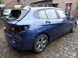 BMW 1-serie 116 d Advantage picture 5