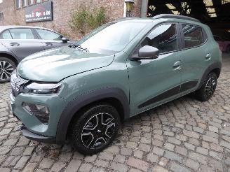 krockskadad bil auto Dacia Spring Expression 2023/3