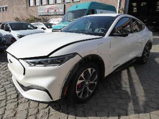 skadebil auto Ford Mustang Mach-e Mach-E Premium 2024/4