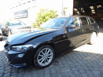 skadebil auto BMW 3-serie Touring 318 d 2023/5