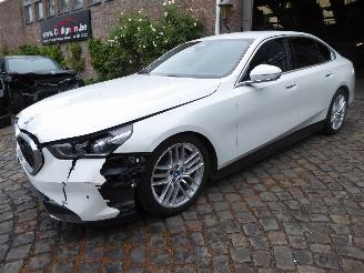 Vaurioauto  passenger cars BMW i5 40 eDrive 2024/9