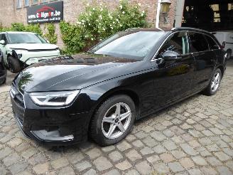 Coche accidentado Audi A4 Avant 35 TFSI 2023/6