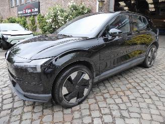 skadebil auto Volvo EX30 Plus 2WD Pure Electric 2024/7