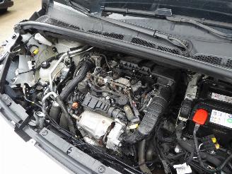 Peugeot Partner Premium L1 picture 21