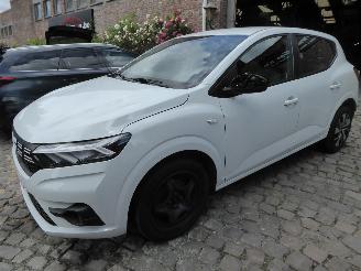 Schadeauto Dacia Sandero Expression 2024/6