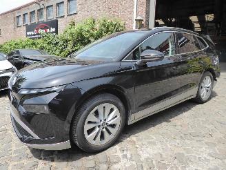 krockskadad bil auto Skoda Enyaq 85 x Loft Corporate 2025/10