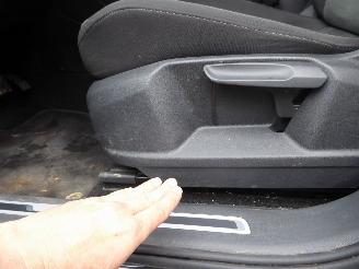 Volkswagen Tiguan Elegance eHybrid picture 11