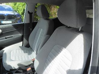 Hyundai I-10  picture 12