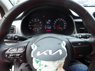 Kia Stonic  picture 13