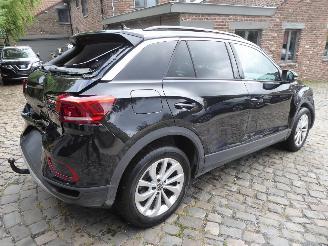 Volkswagen T-Roc Life picture 5