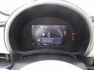 Fiat 600 Hybrid La Prima picture 13