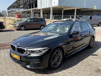 skadebil auto BMW 5-serie 530i M-Pakket Head-Up Leer 2018/2
