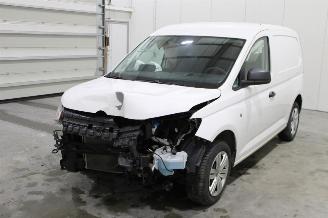 damaged passenger cars Volkswagen Caddy  2024/8
