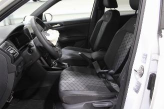 Volkswagen T-Cross  picture 11