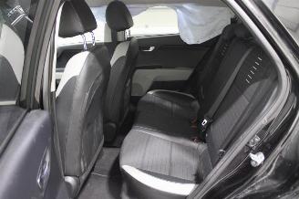 Kia Stonic  picture 11