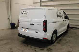 Ford Transit  picture 3