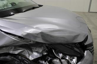 Peugeot 208  picture 23