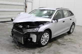 Damaged car Skoda Octavia  2025/6