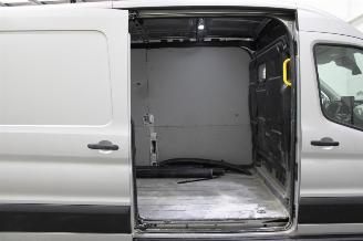 Ford Transit  picture 18