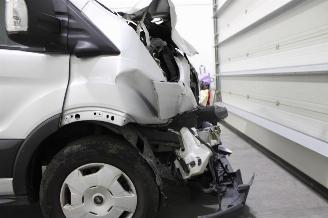 Ford Transit  picture 21