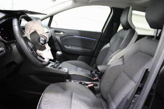 Renault Captur  picture 12