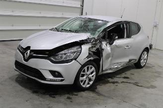škoda osobní automobily Renault Clio  2019/6