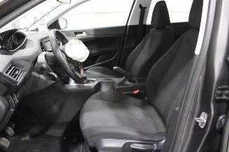 Peugeot 308  picture 11