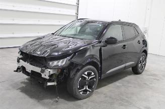 Coche accidentado Peugeot 2008  2024/5