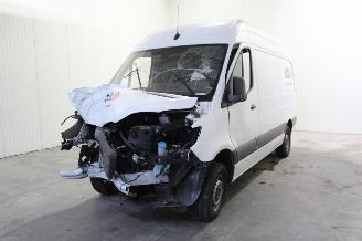 Mercedes Sprinter  picture 1