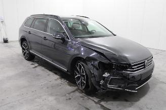 Volkswagen Passat  picture 2