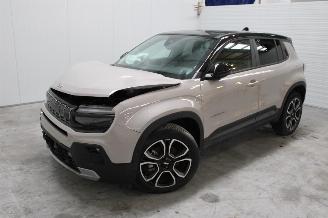 Coche accidentado Jeep Avenger  2024/2