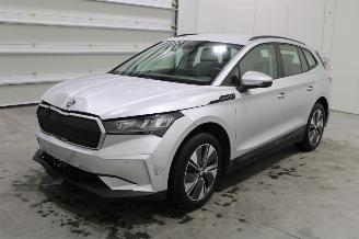 uszkodzony samochody osobowe Skoda Enyaq  2024/2
