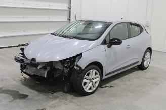 škoda osobní automobily Renault Clio  2024/6