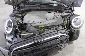 Mini Cooper SE picture 15