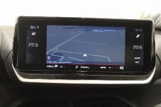 Peugeot 208  picture 14