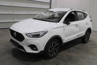 Schadeauto MG ZS  2024/7