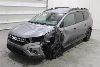 damaged passenger cars Dacia Jogger  2024/10